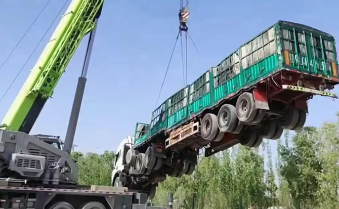 东坑镇道路脱困救援案例